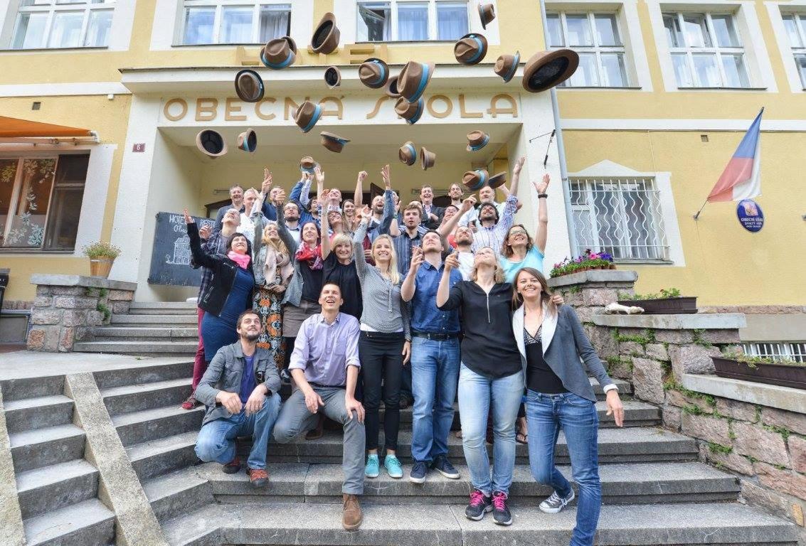 Hotel Obecna Skola Svatý Jan pod Skalou エクステリア 写真